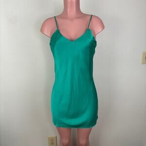 VINTAGE 100% Silk slip dress nightgown Medium green Tender Treasures Hong Kong
